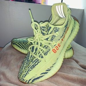 Yeezy boost 350 ‘Semi Frozen Yellow’ Size: 7.5M